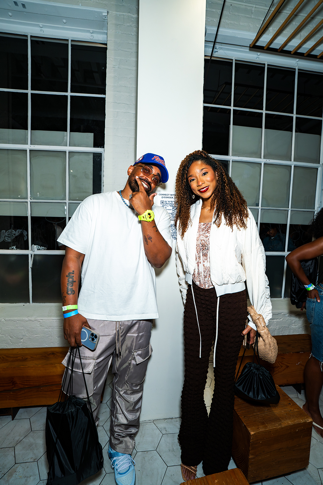 XG 成员佩戴 G-SHOCK 的照片