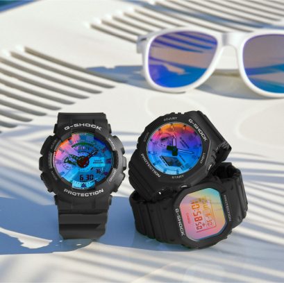 从左向右：GA-110SR-1A、GA-2100SR-1A、DW-5600SR-1