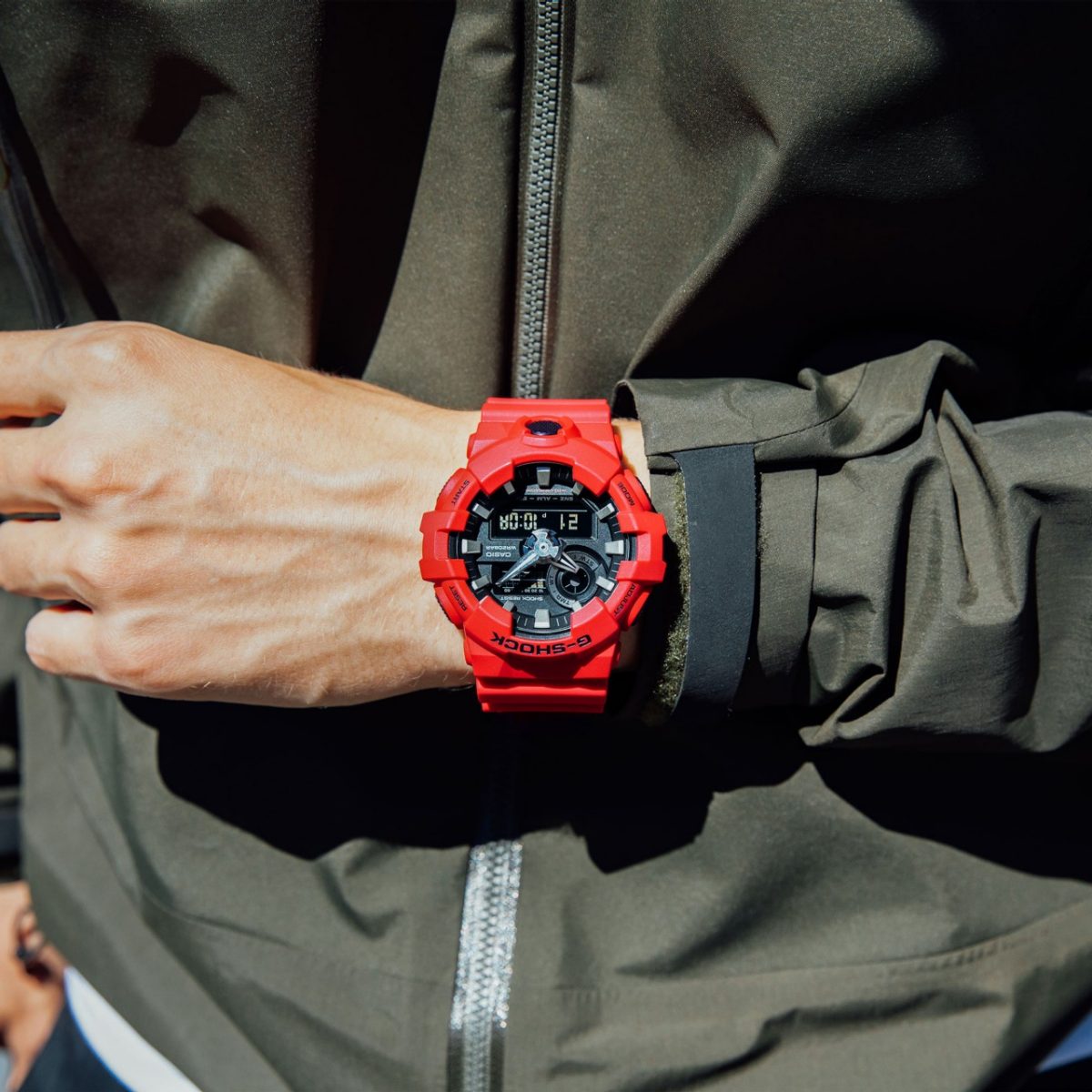 G-SHOCK GA-700-4A 手表 红色 #2