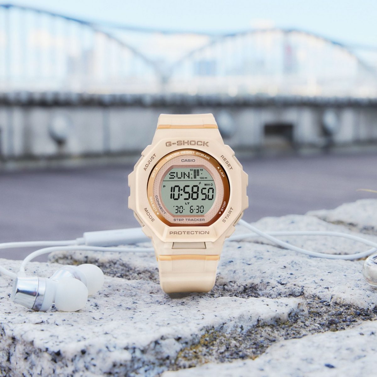 G-SHOCK GMD-B300-4 手表 粉色 #11