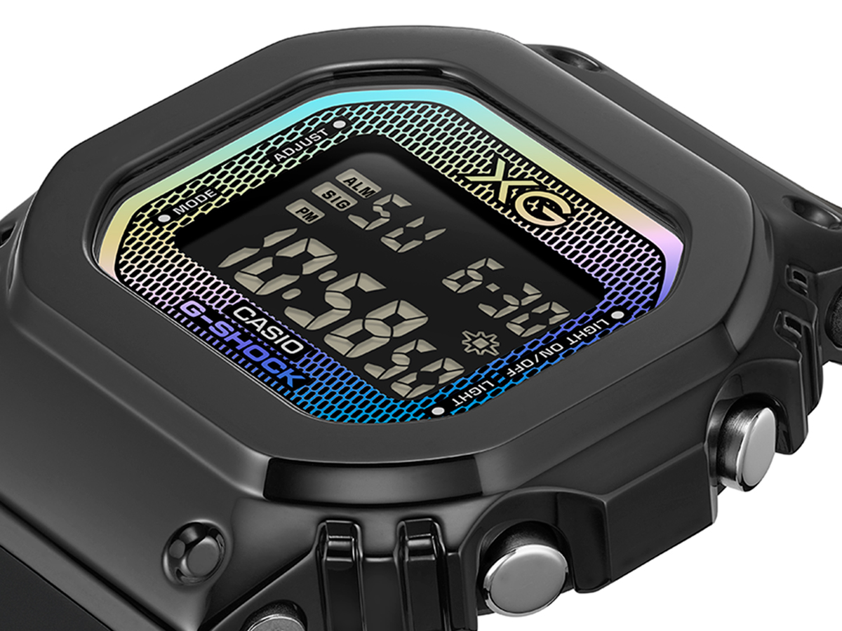 G-SHOCK GM-S5600XG 细节特写。