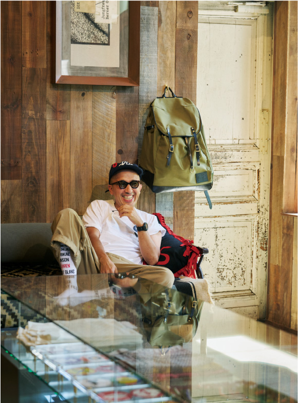 XG 成员佩戴 G-SHOCK 的照片