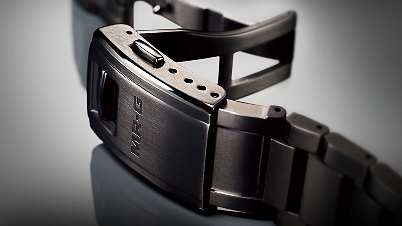 装着時のバンド外れを防ぐ。