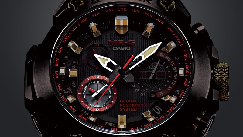 傷に強く、抜群の透明度でクリアな視界を確保。