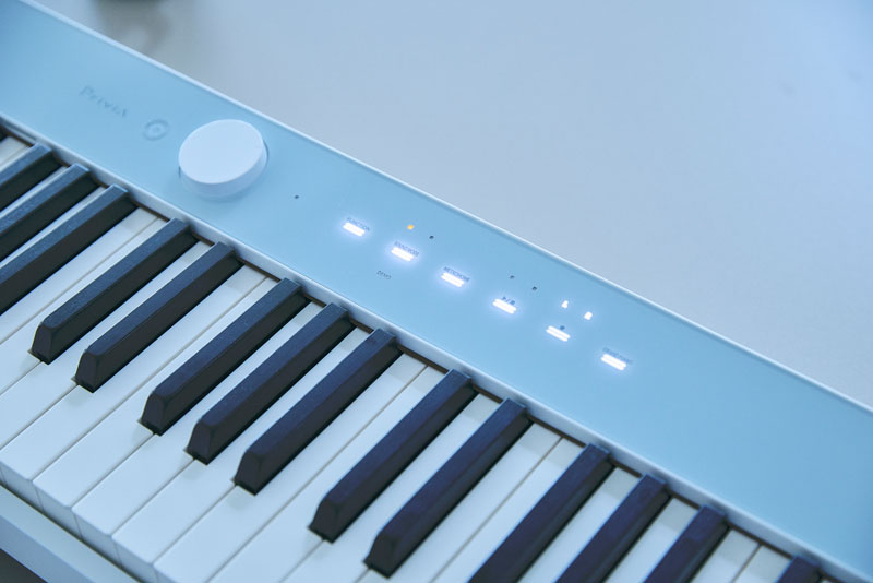 平静蓝特写图像